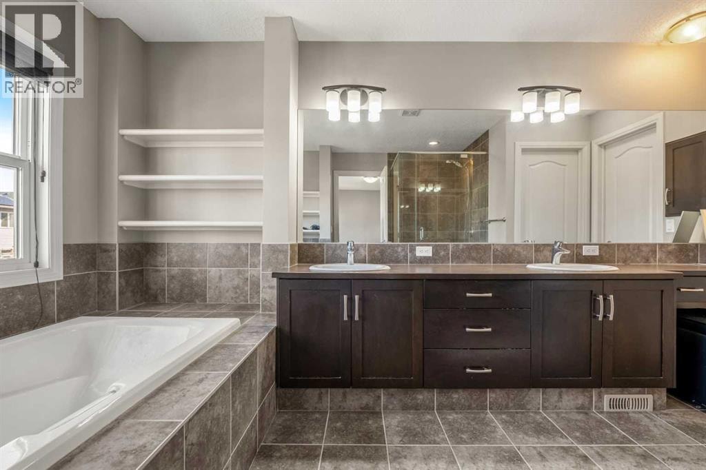 495 Cranford Drive SE — photo 38