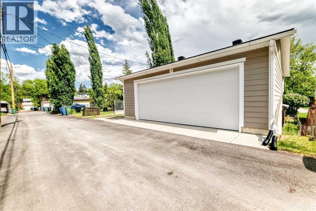 1228 Rosehill Drive NW — photo 38