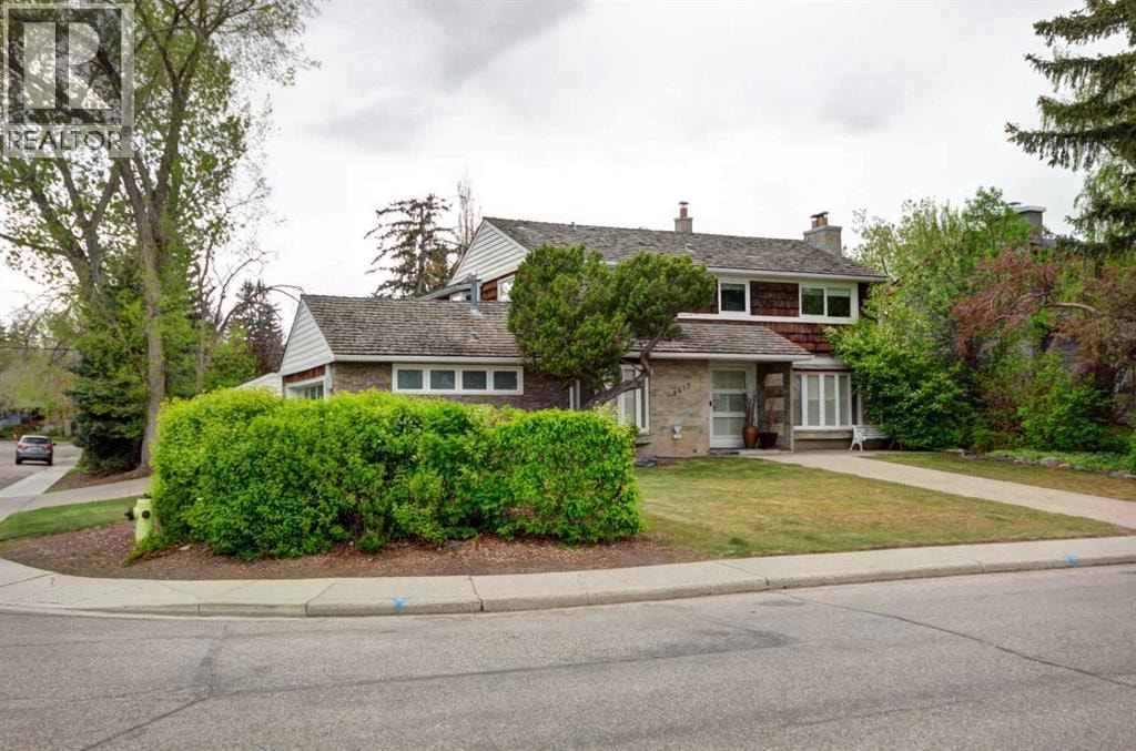 4615 14A Street SW — photo 39