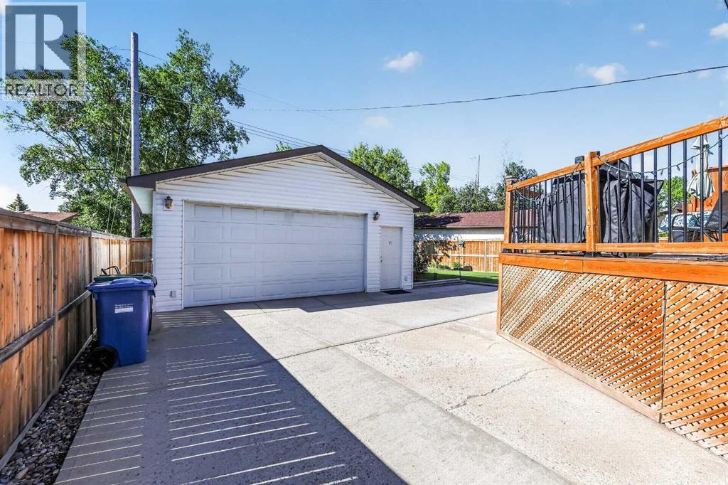 152 Maddock Way NE — photo 35