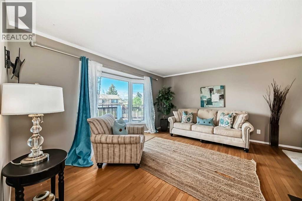 85 Rideau Close SW — photo 19