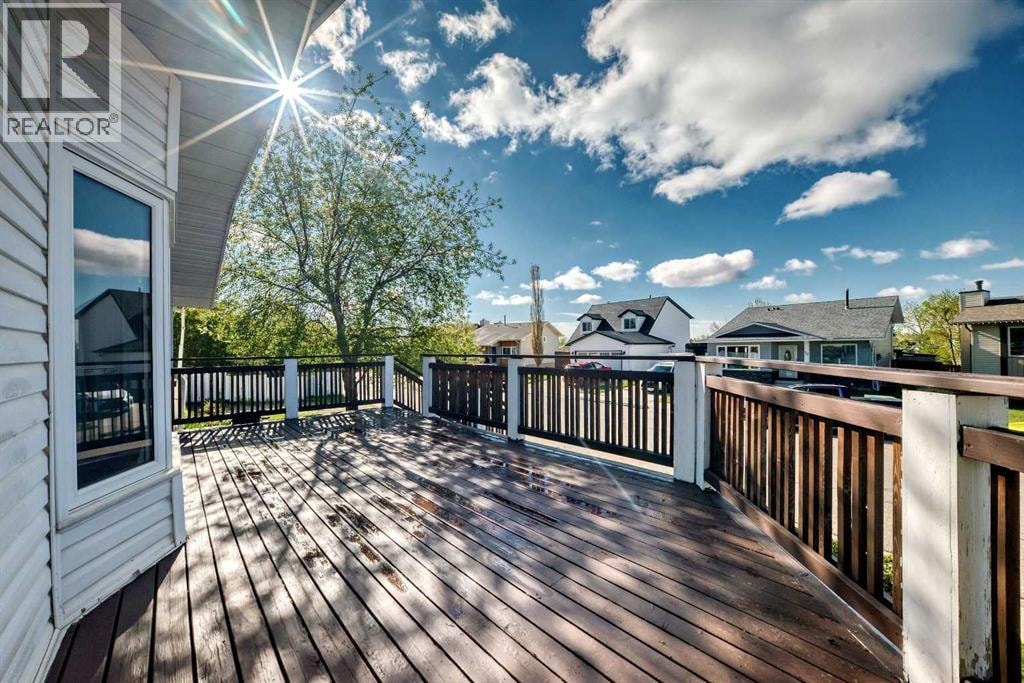 85 Rideau Close SW — photo 6