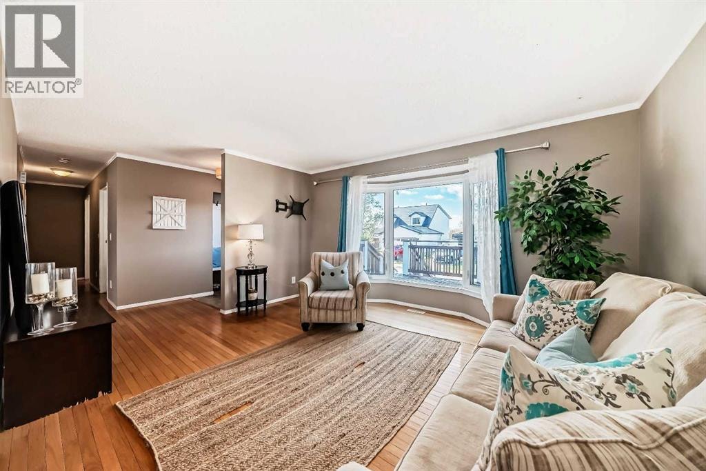 85 Rideau Close SW — photo 21