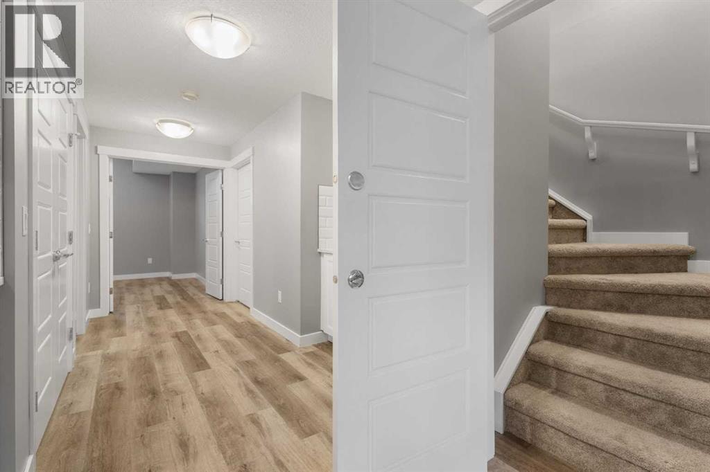 4905 21 Avenue NW — photo 28