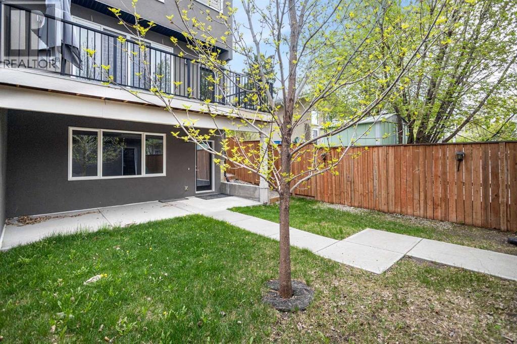 4905 21 Avenue NW — photo 39