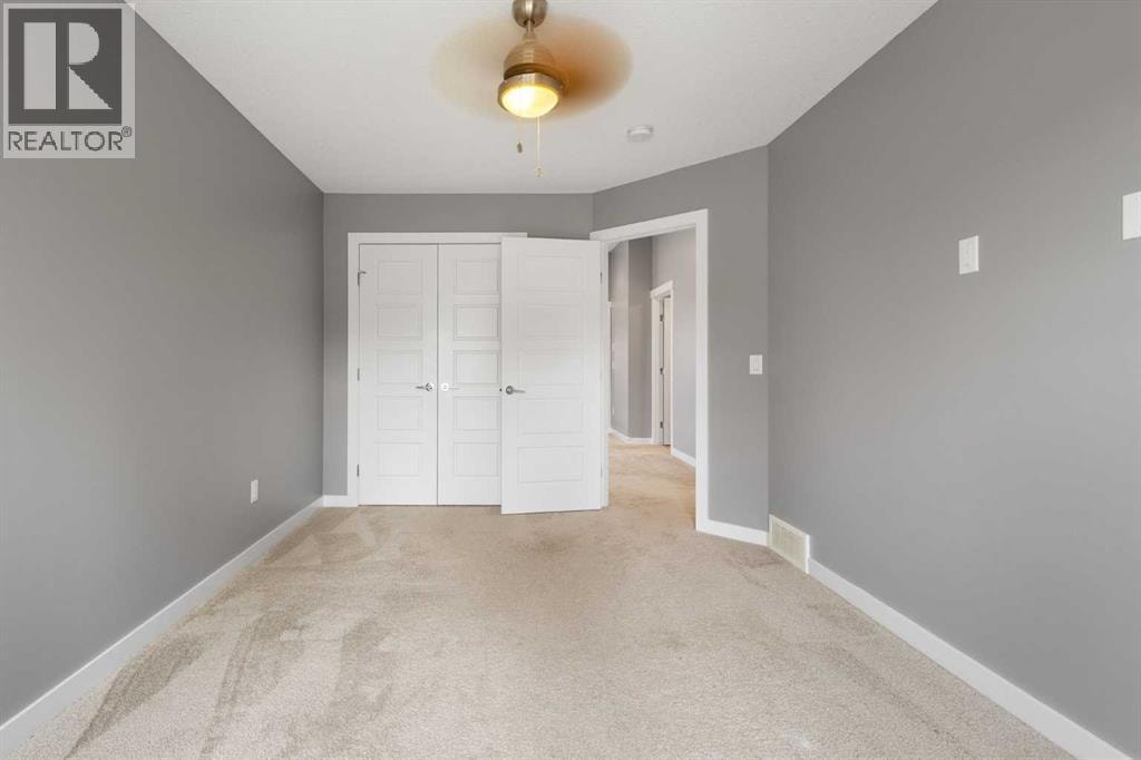 4905 21 Avenue NW — photo 23