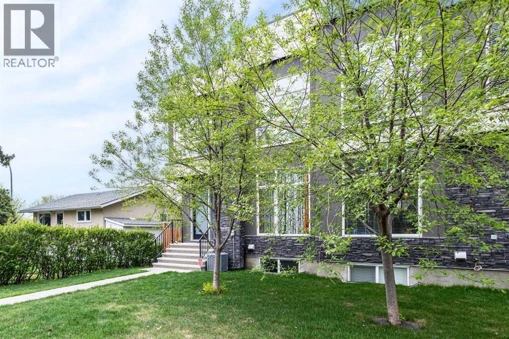 4905 21 Avenue NW — photo 48