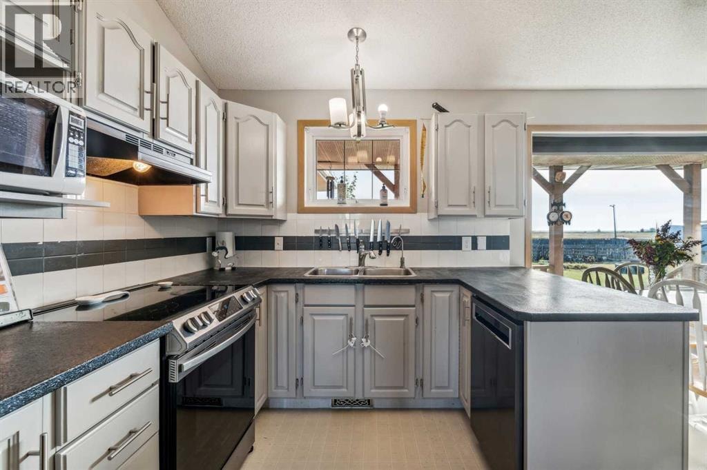 272187 Township Road 240 — photo 14