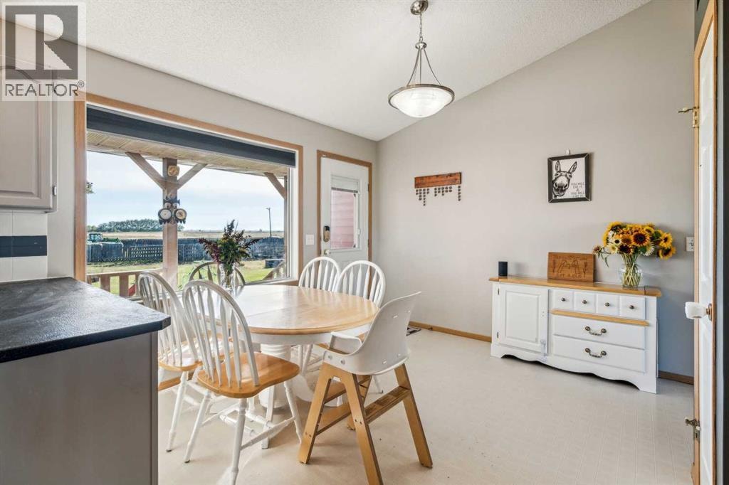 272187 Township Road 240 — photo 13