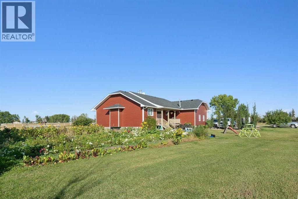 272187 Township Road 240 — photo 10