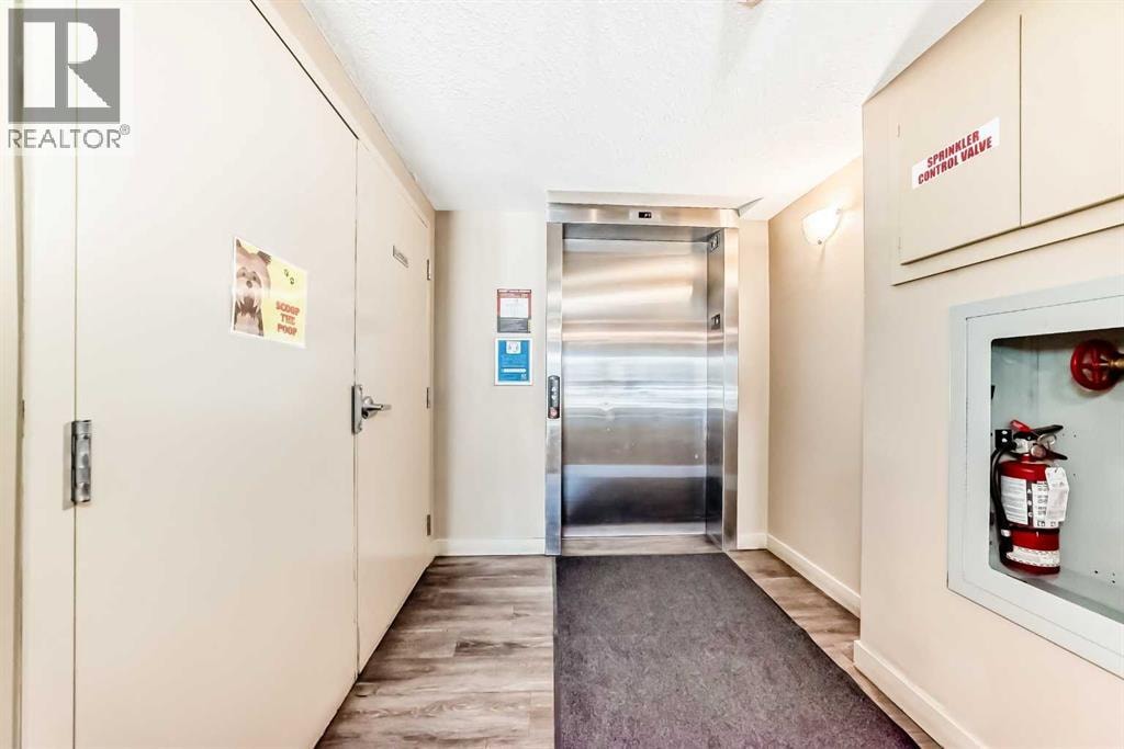 4304, 403 Mackenzie Way SW — photo 28