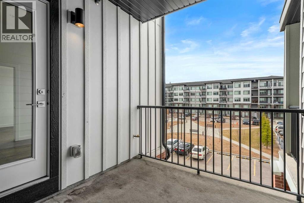 2318, 395 Skyview Parkway NE — photo 17