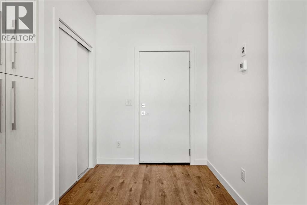 2318, 395 Skyview Parkway NE — photo 16