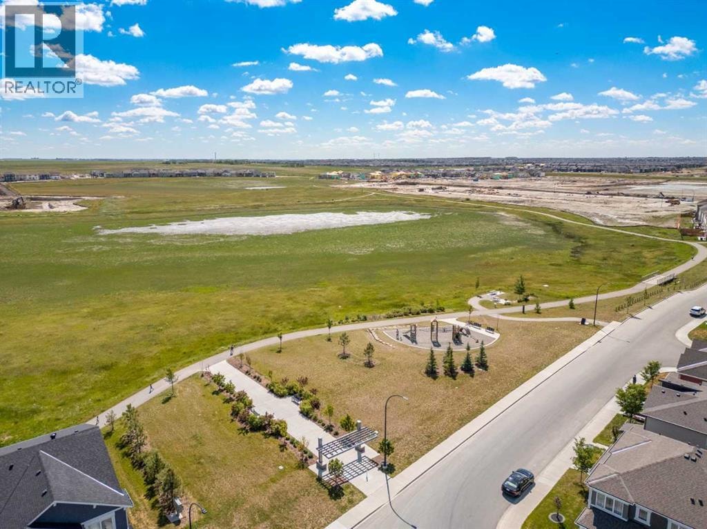 2318, 395 Skyview Parkway NE — photo 31