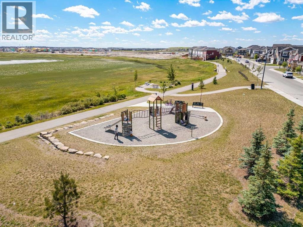2318, 395 Skyview Parkway NE — photo 32