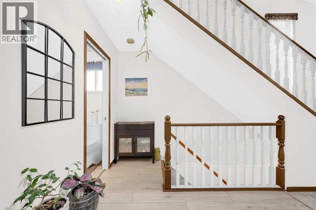 4 Fallingworth Bay NE — photo 25