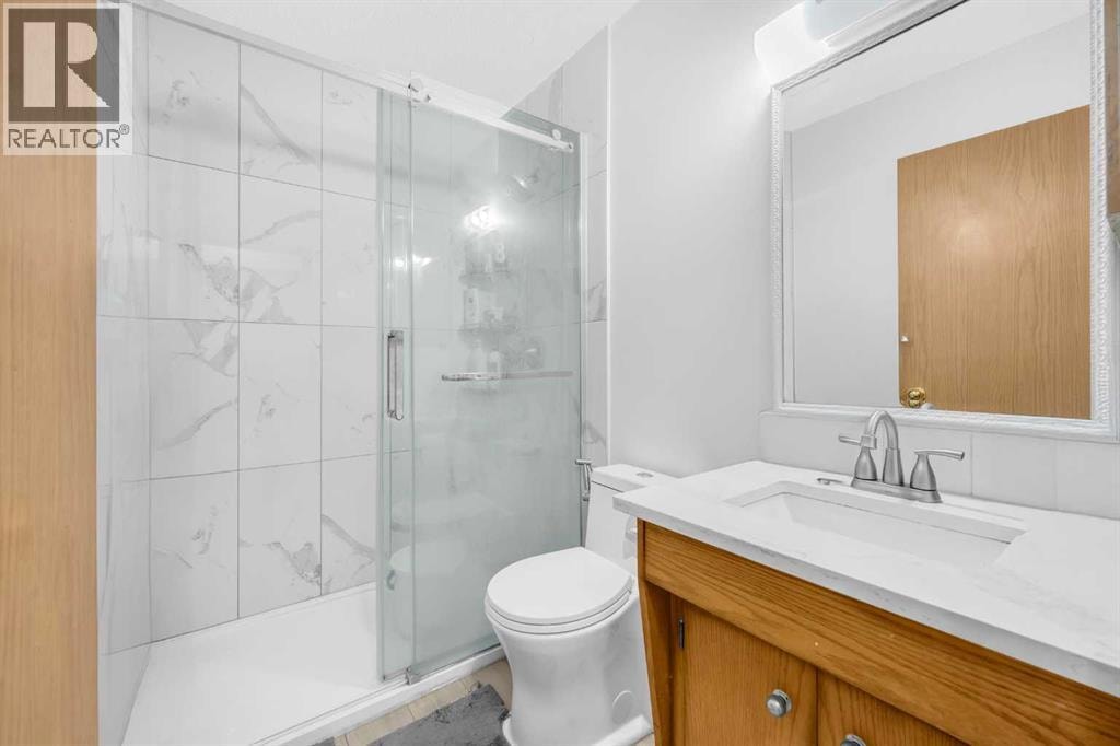 4 Fallingworth Bay NE — photo 21