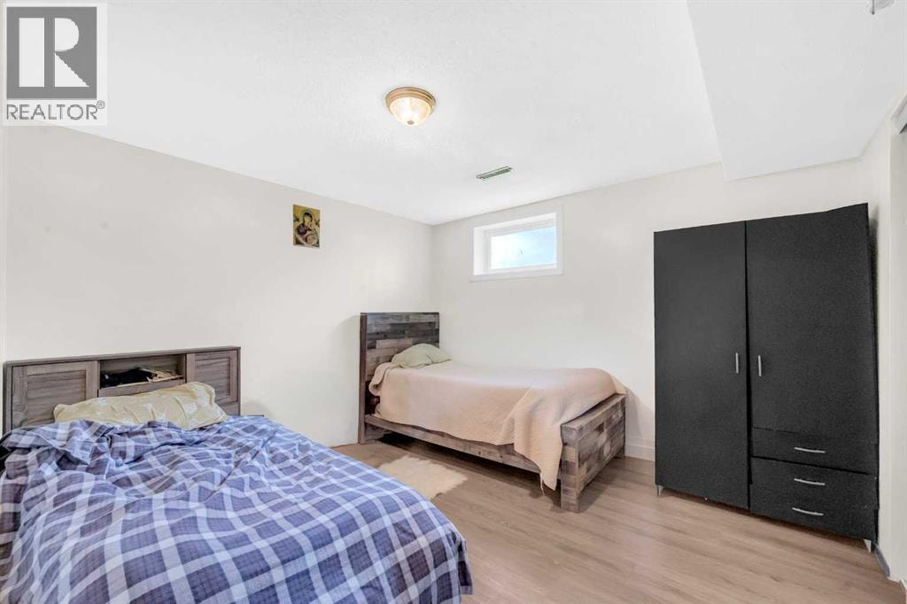 4 Fallingworth Bay NE — photo 30