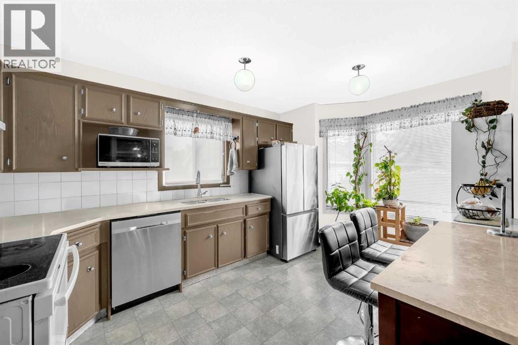 4 Fallingworth Bay NE — photo 20