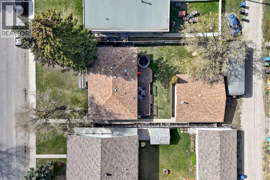 5224 19 Avenue NW — photo 38