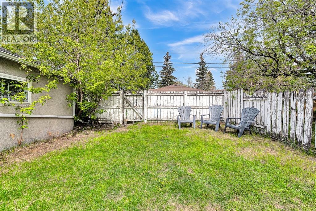 3156 Blakiston Drive NW — photo 38