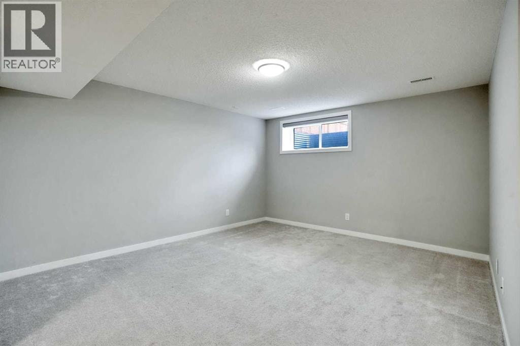186 Carringvue Park NW — photo 43