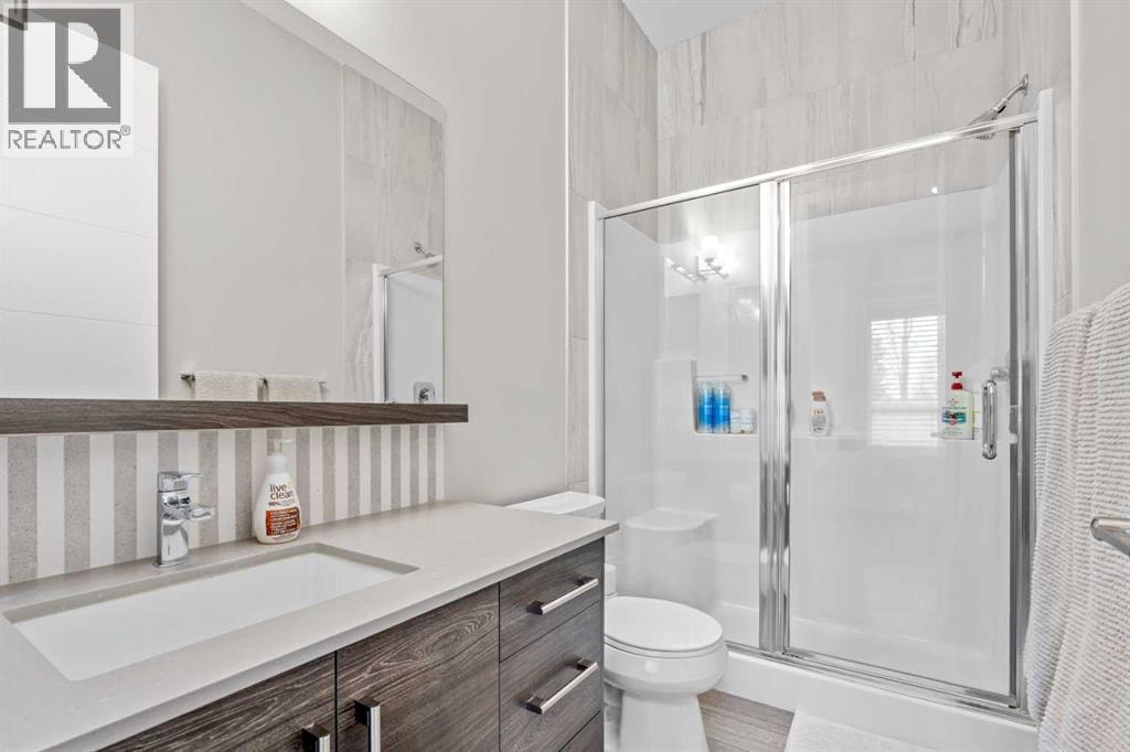124 Mahogany Centre SE — photo 6