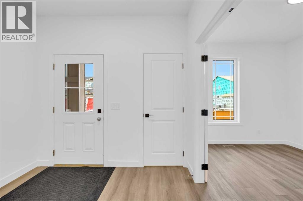 45 Hotchkiss Gardens SE — photo 3