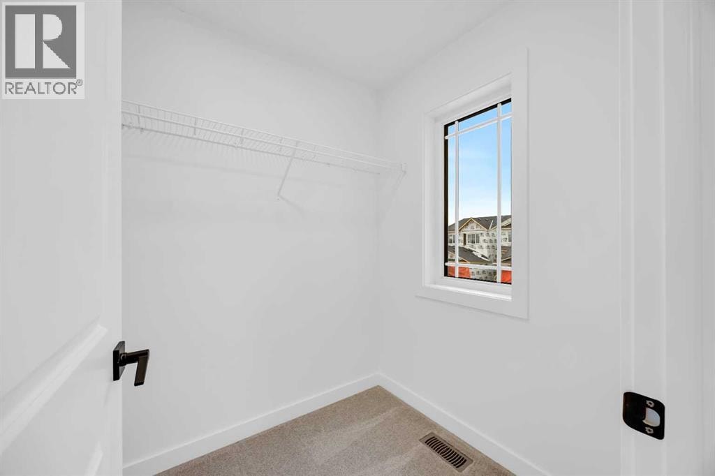 45 Hotchkiss Gardens SE — photo 33