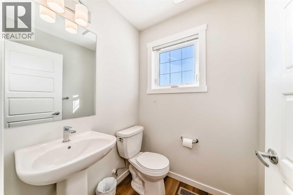 272 Cranbrook Square SE — photo 17