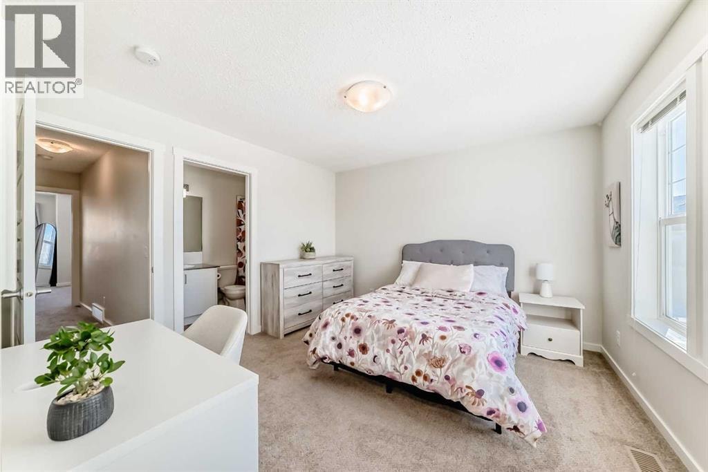 272 Cranbrook Square SE — photo 26