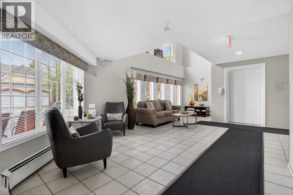 314, 2314 Sienna Park Green SW — photo 5