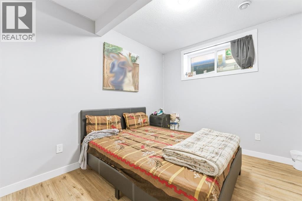 14 Belvedere Point SE — photo 32