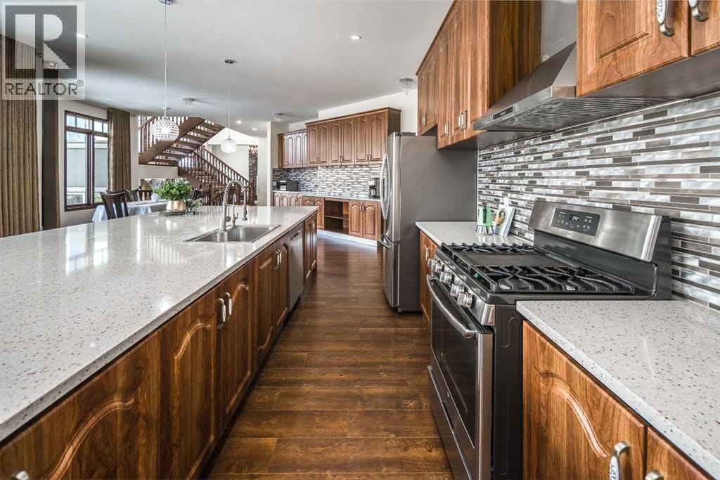 5 Elveden Point SW — photo 10