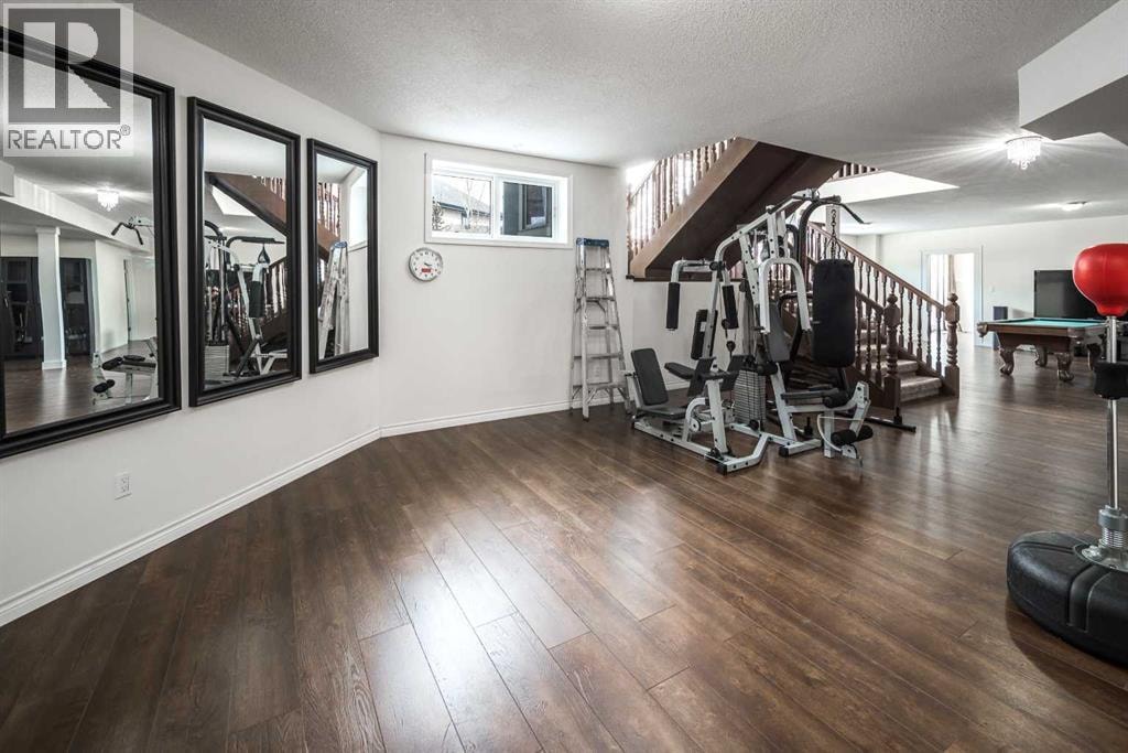 5 Elveden Point SW — photo 43