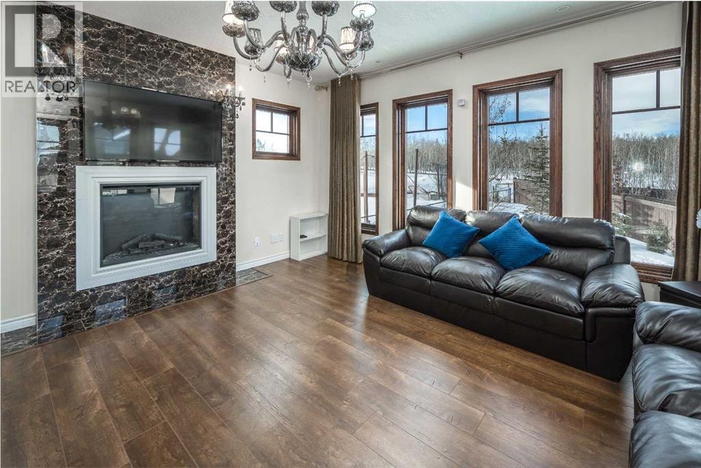 5 Elveden Point SW — photo 41