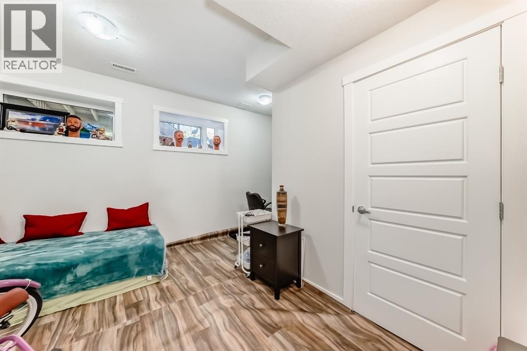 206 Cranbrook Square SE — photo 31