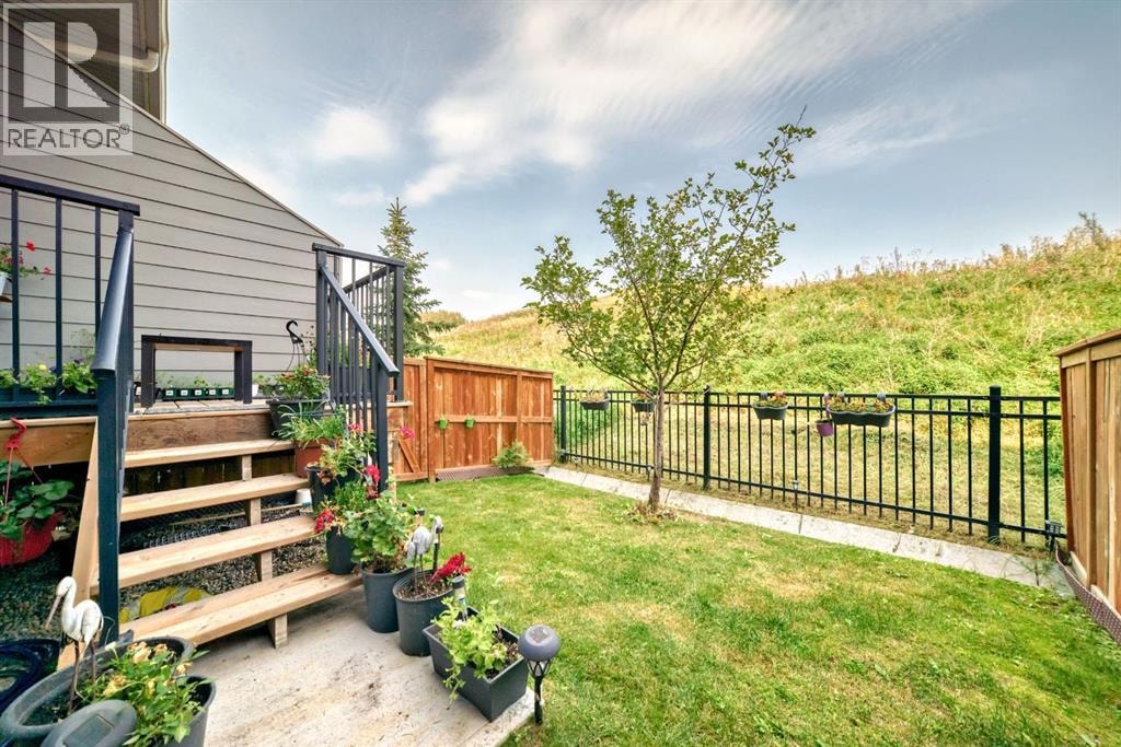 206 Cranbrook Square SE — photo 4