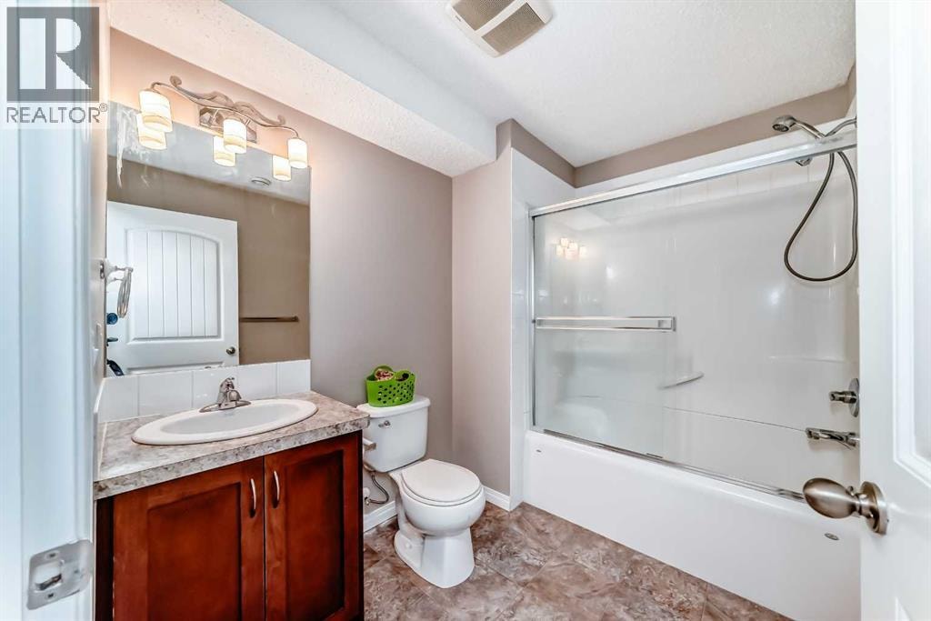 8407 Saddlebrook Drive NE — photo 40
