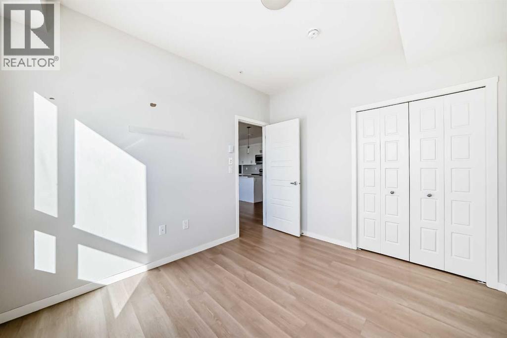 1305, 42 Cranbrook Gardens SE — photo 32