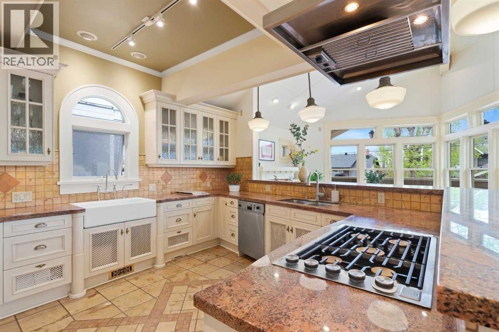342 Superior Avenue SW — photo 12