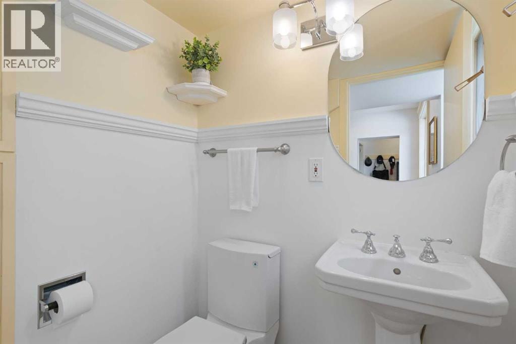 342 Superior Avenue SW — photo 21