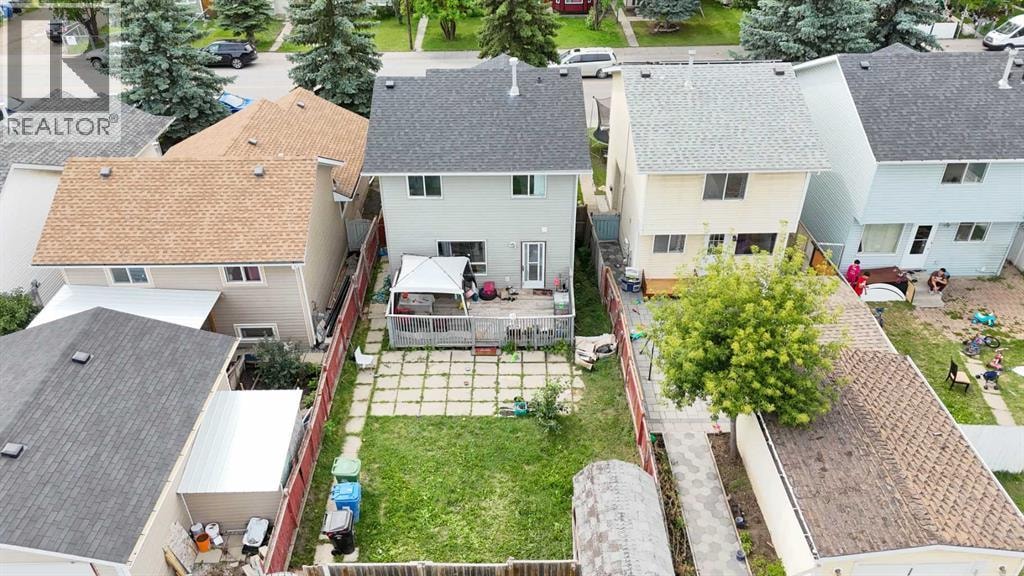 136 Martindale Drive NE — photo 4