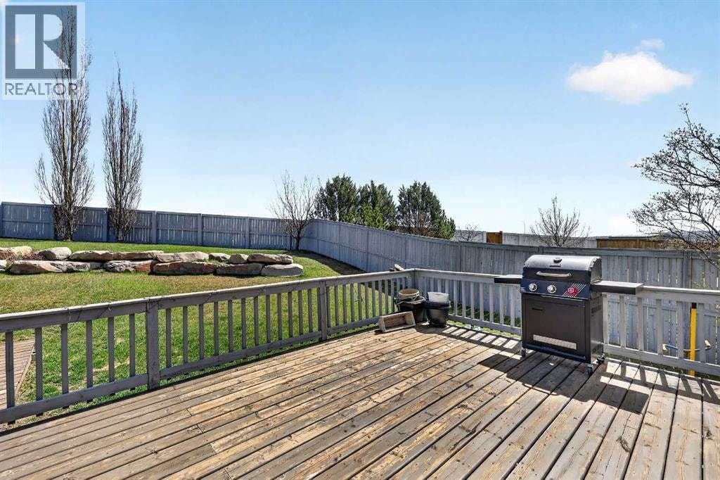99 Evansmeade Crescent NW — photo 3