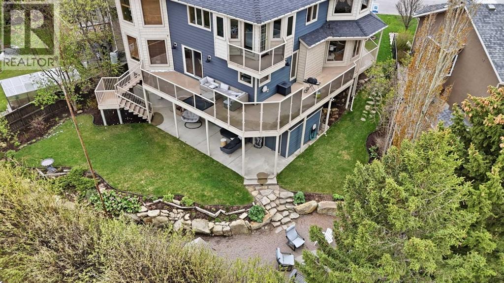 131 Edgebrook Circle NW — photo 2