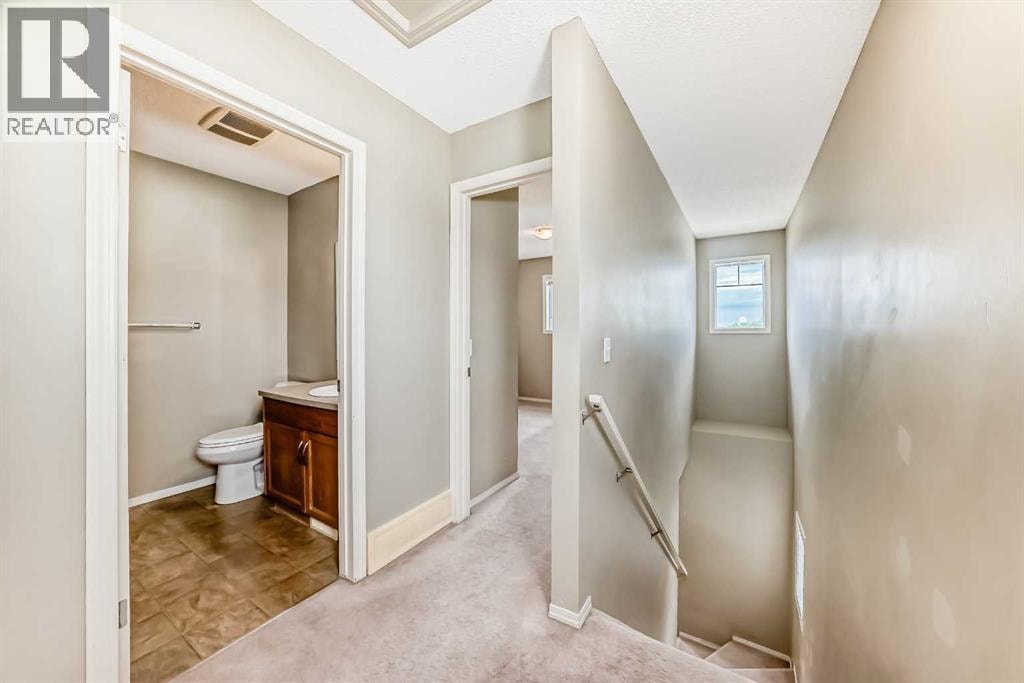 501 Saddlecrest Boulevard NE — photo 33