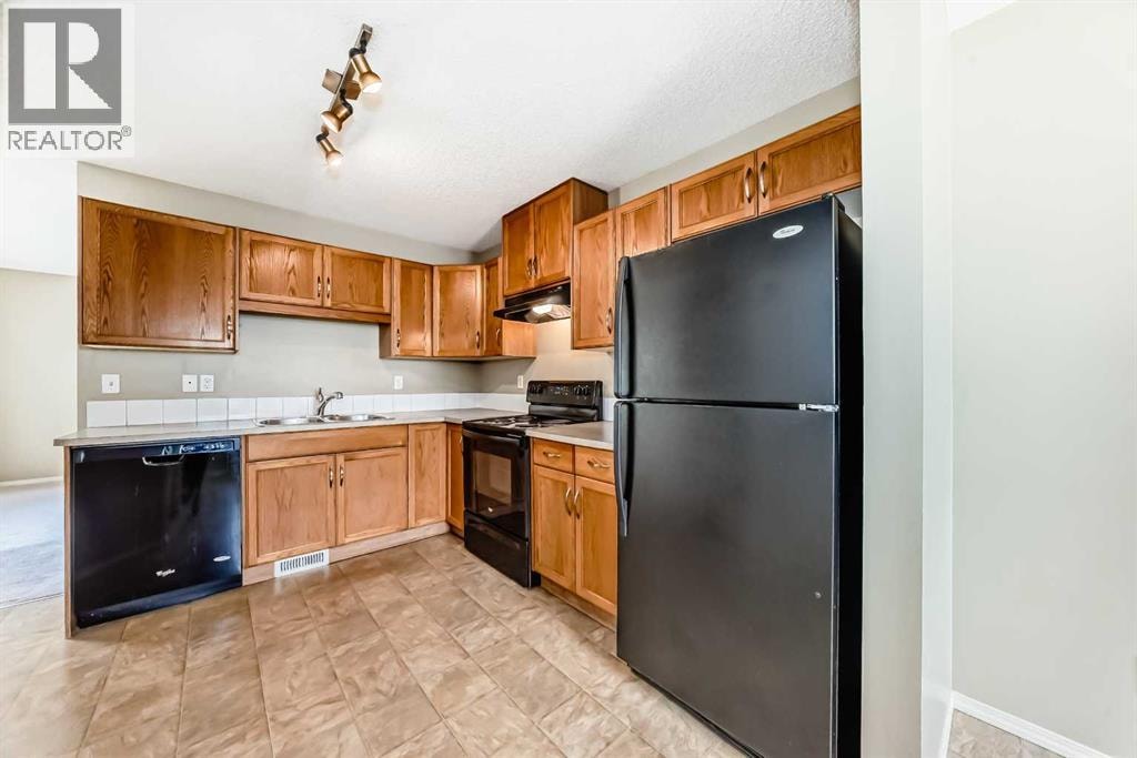 501 Saddlecrest Boulevard NE — photo 5