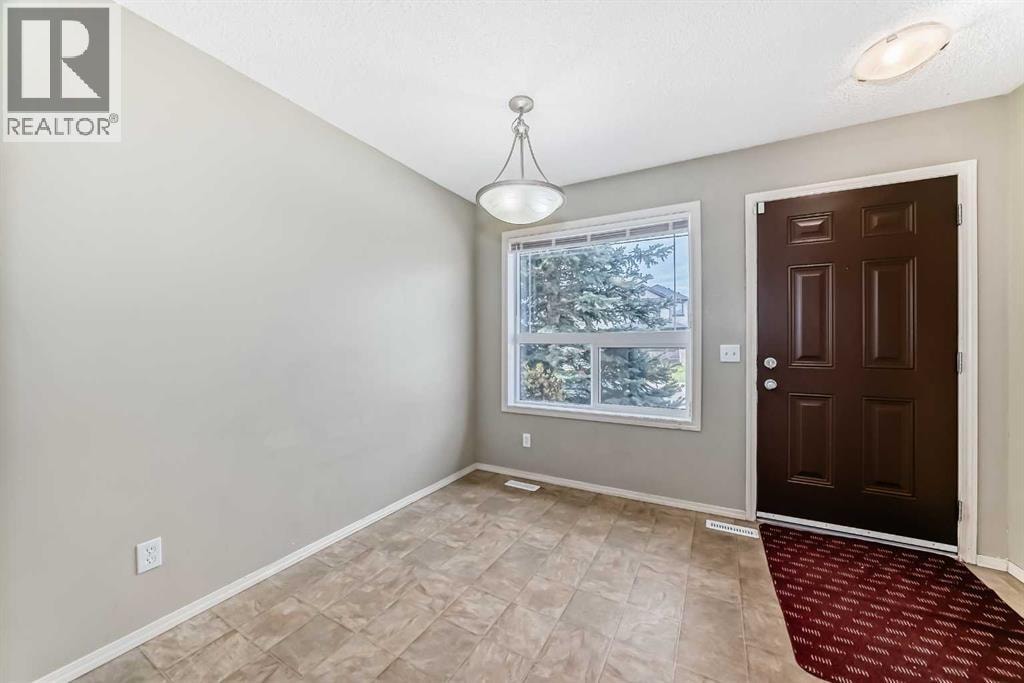 501 Saddlecrest Boulevard NE — photo 15