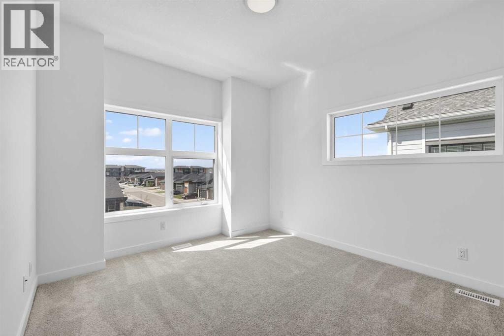 619 Mahogany Road SE — photo 14
