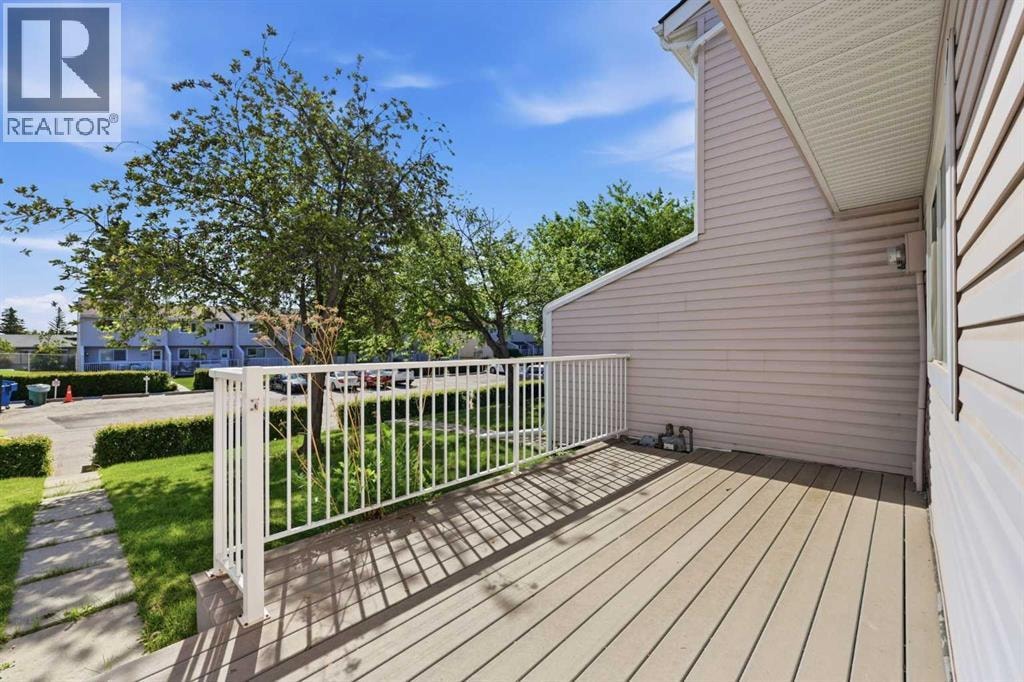 222 Marlborough Way NE — photo 16